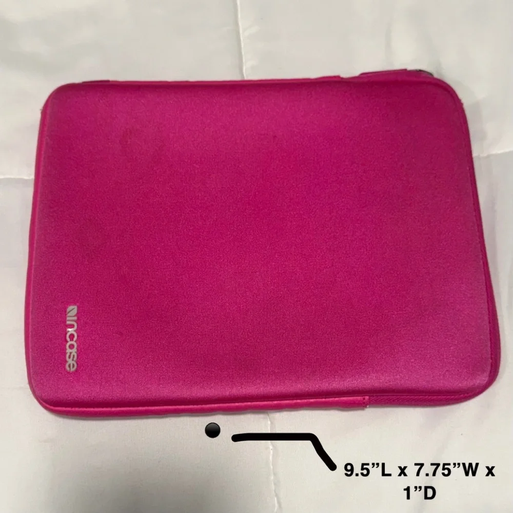 Incase Sleeve for 9-inch Tablet